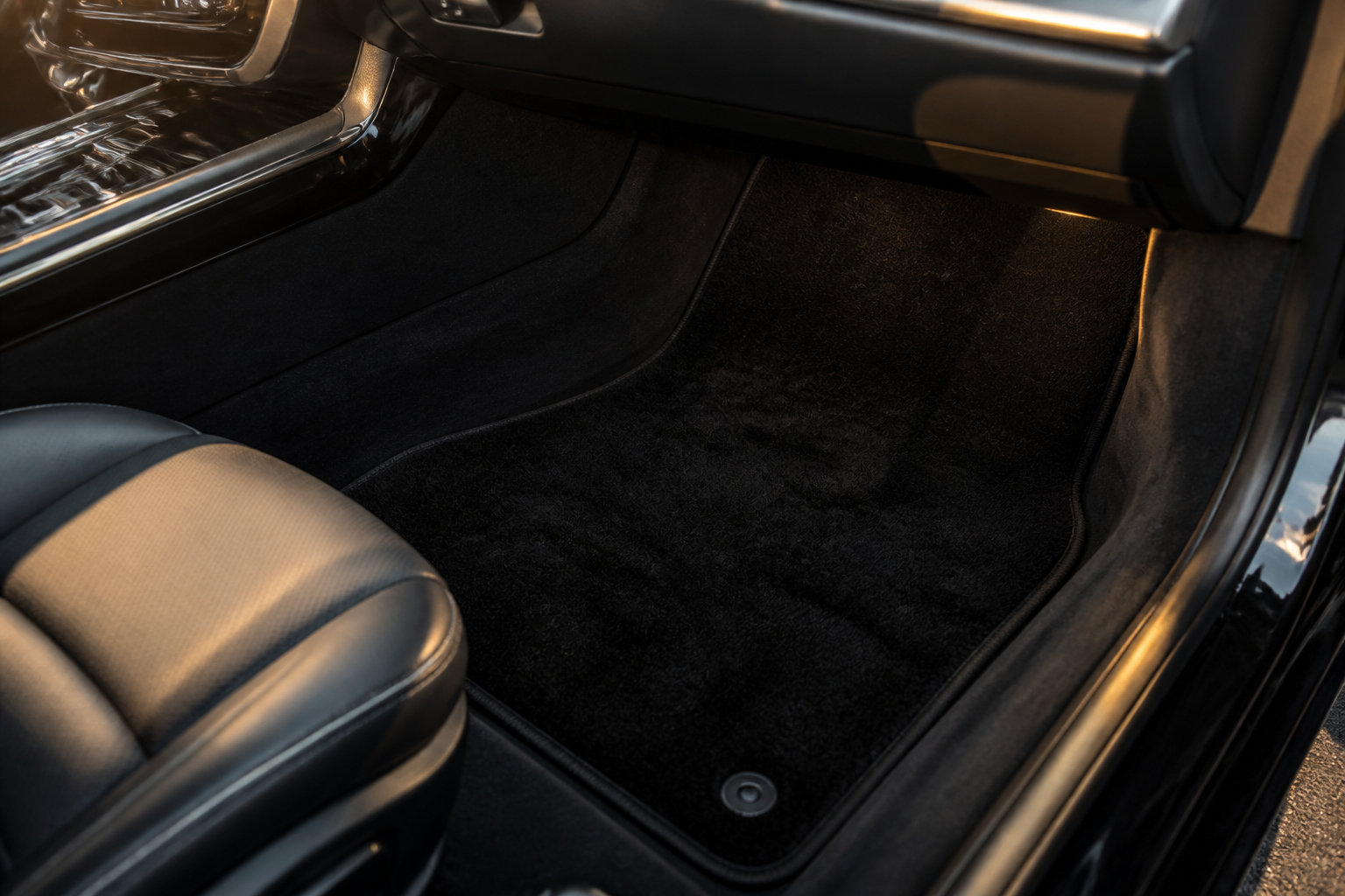 Choisir la matière de ses tapis de voiture selon votre quotidien